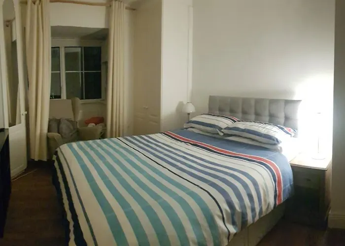 3 Bedroom 3 Bathroom House, Dublin 루칸